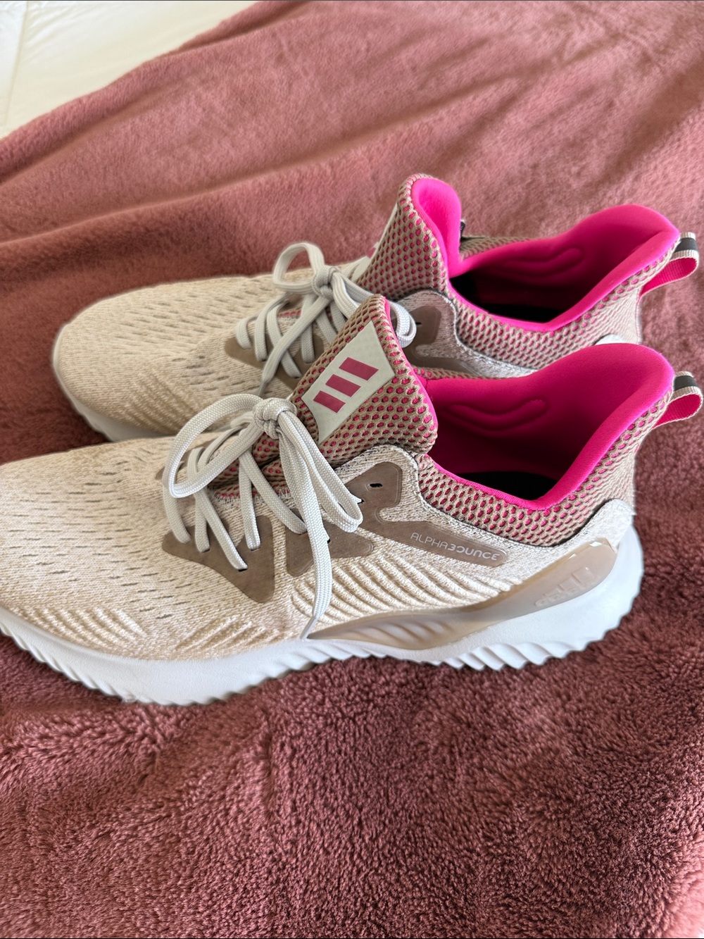 adidas men’s  AlphaBounce Trainers - Beige with Pink Lining